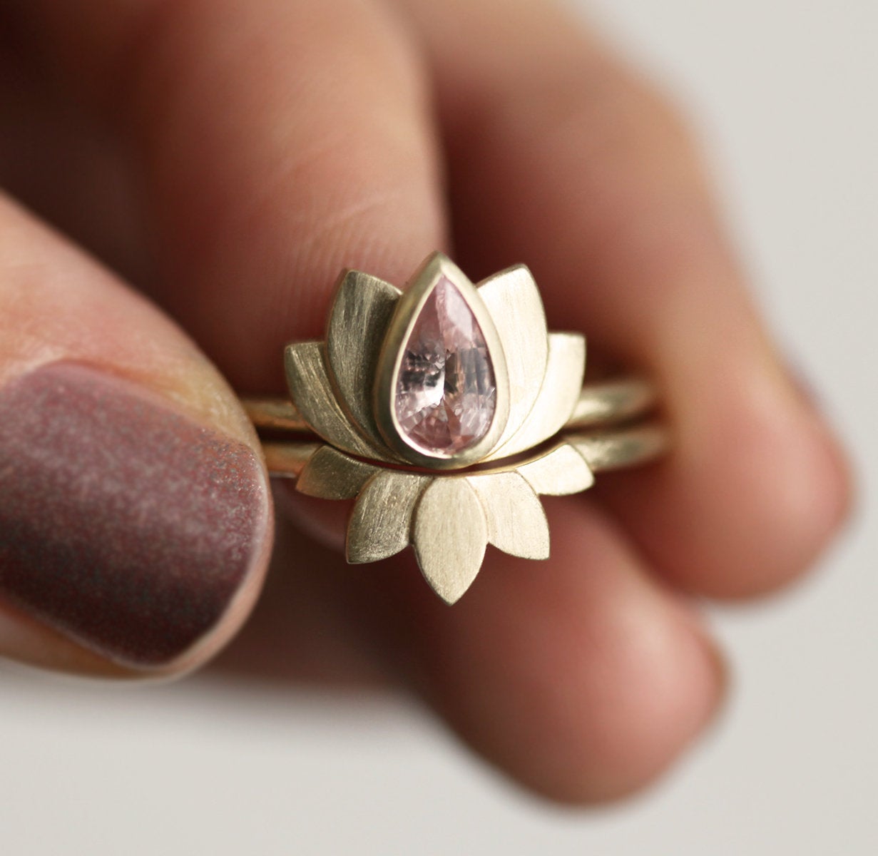 ALICE LOTUS RINGSET-Capucinne