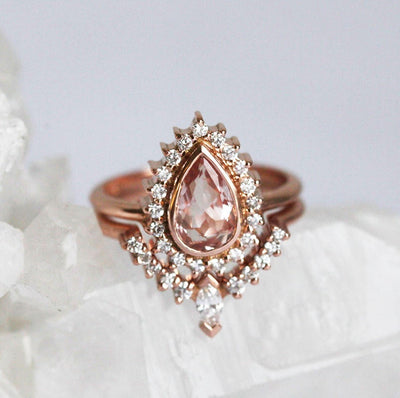 Roségold-Ringset mit birnenförmigem Morganit und Diamant