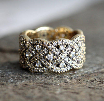 Geflochtener Eternity-Diamant-Hochzeitsring im Vintage-Look