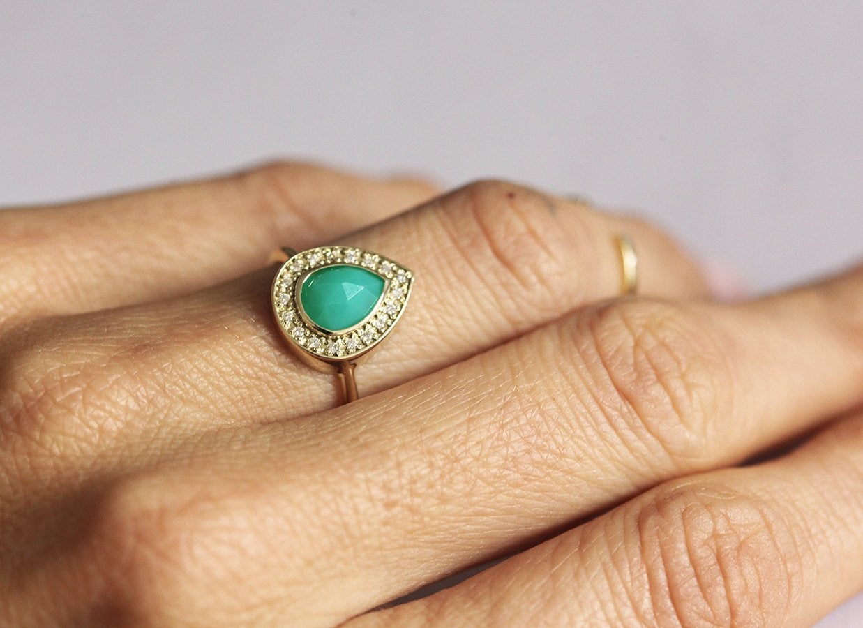 Chrysopras-Ring, Halo-Diamant-Ring-Capucinne