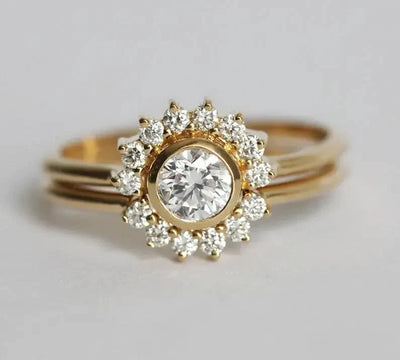 Femininer runder Braut-Halo-Ring mit weißen Diamanten und kleinen weißen runden Diamanten