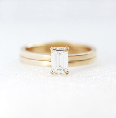 Diamant-Verlobungsring-Set im Smaragdschliff, Diamant-Ring-Set aus 18 Karat Gold