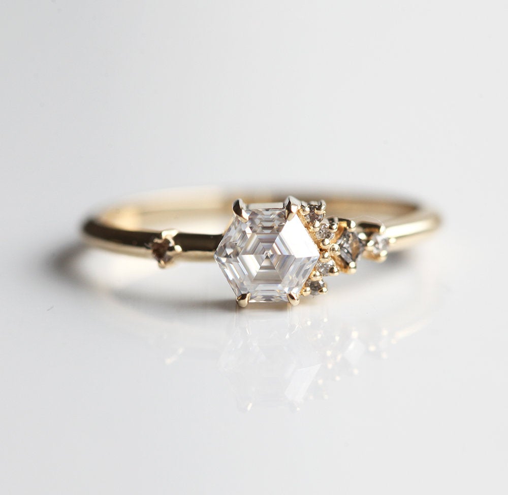 FREJA CLUSTER RING-Capucinne