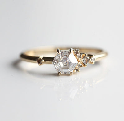 FREJA CLUSTER RING-Capucinne