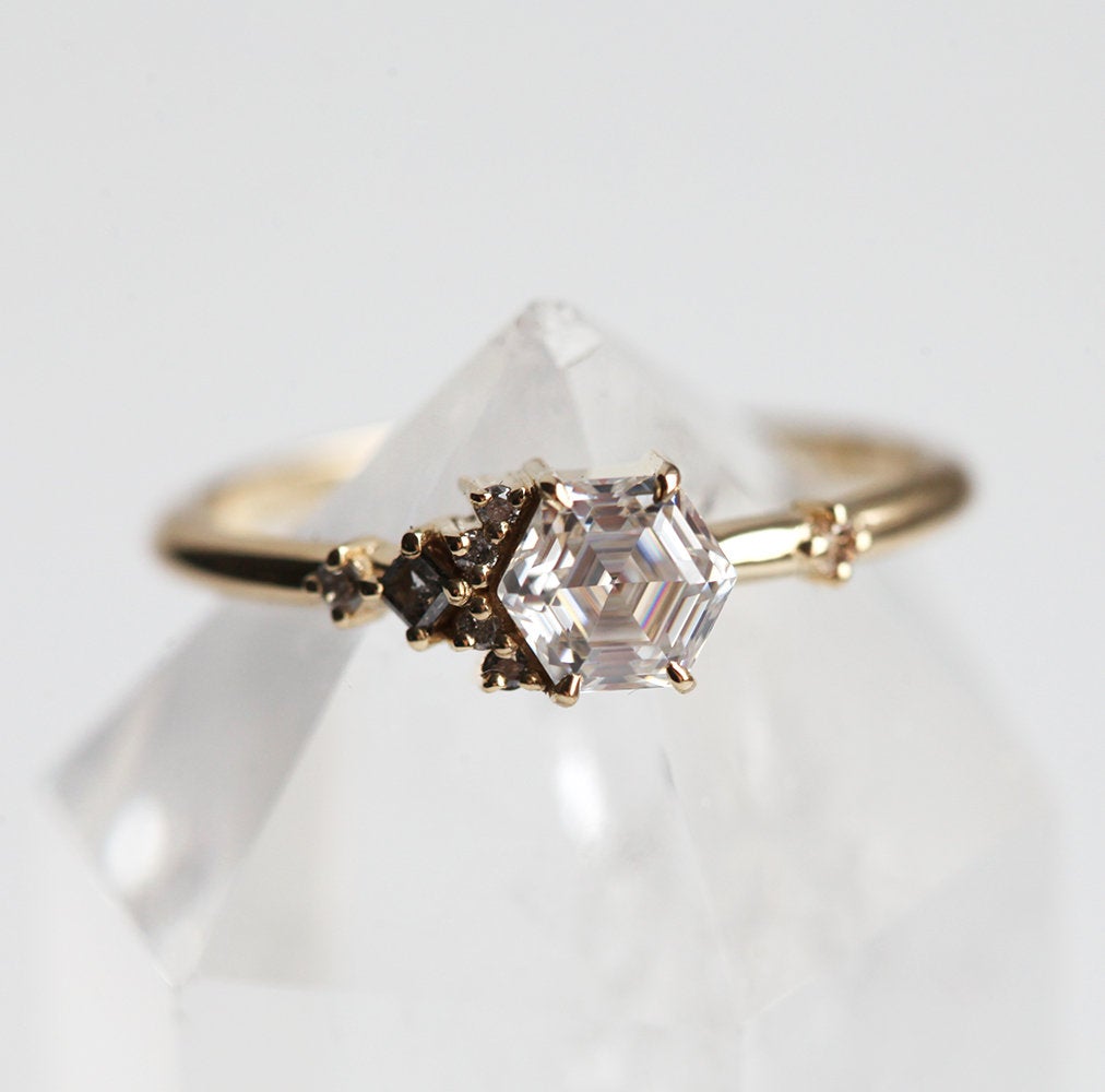 FREJA CLUSTER RING-Capucinne