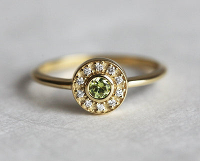 Runder Peridot-Diamant-Verlobungsring mit Diamant-Heiligenschein