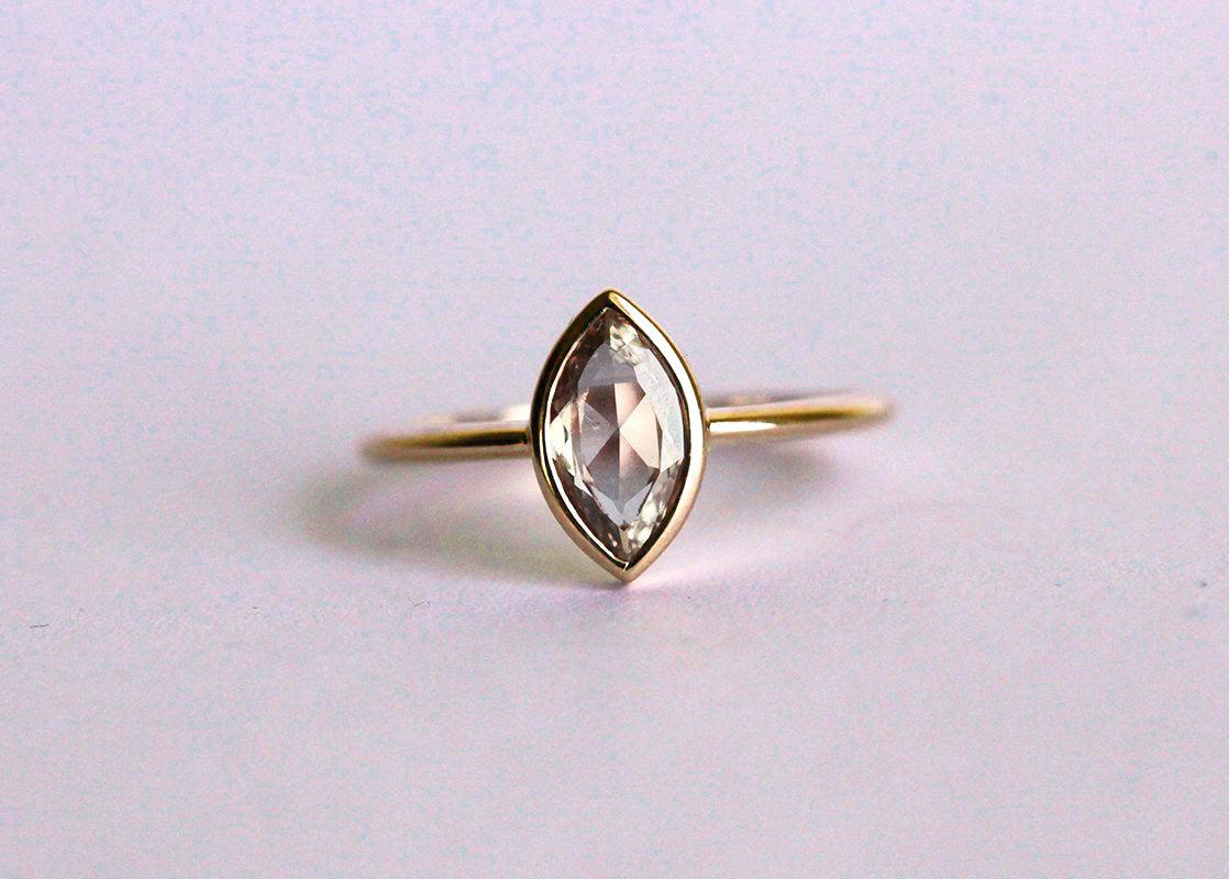 Marquise-Solitär-Champagner-Diamant-Verlobungsring-Capucinne