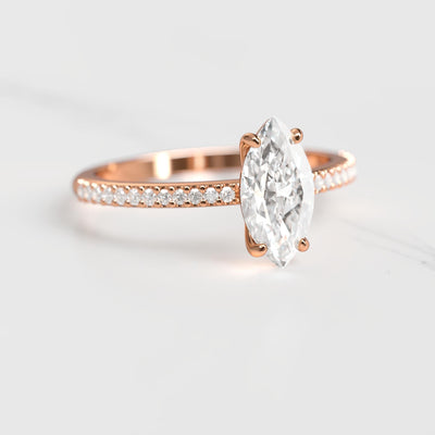 Marquise-Solitär-Moissanit-Ring mit halbem Pavé