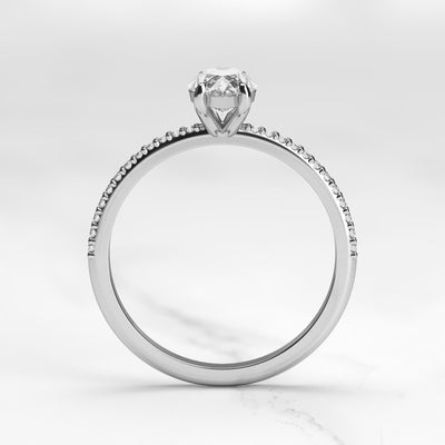 Marquise-Solitär-Moissanit-Ring mit halbem Pavé