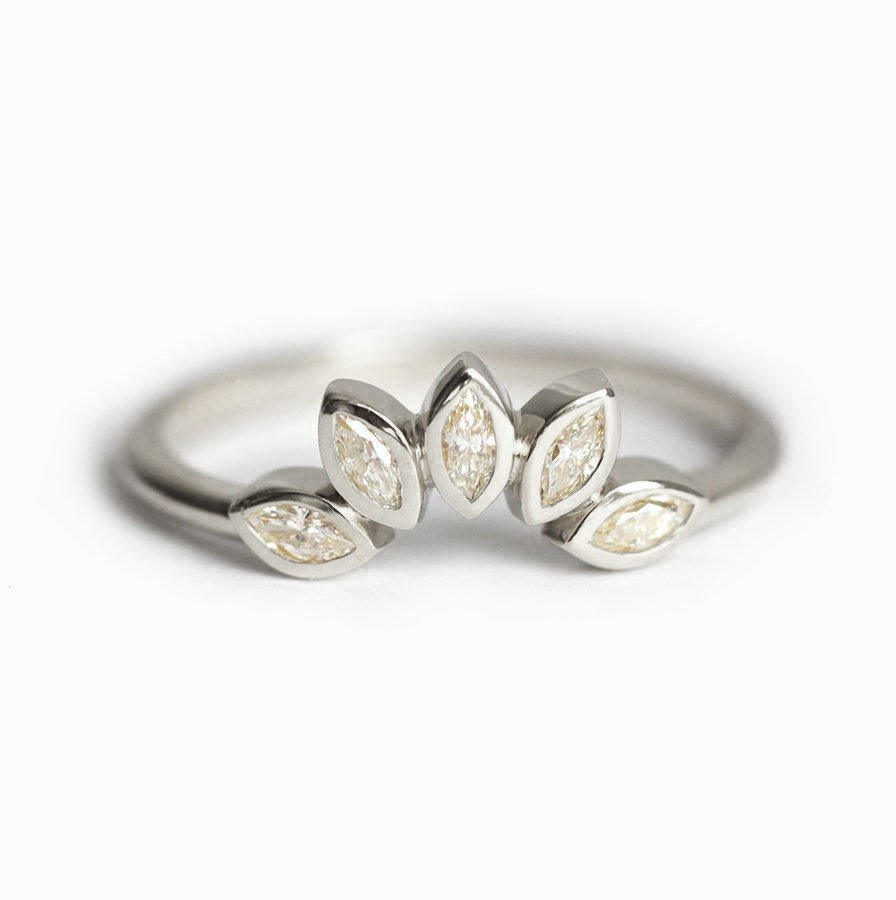 Mini-Diamant-Kronenring, Mini-Diamant-Ehering-Capucinne