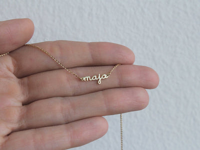 Goldkette mit personalisiertem Namen