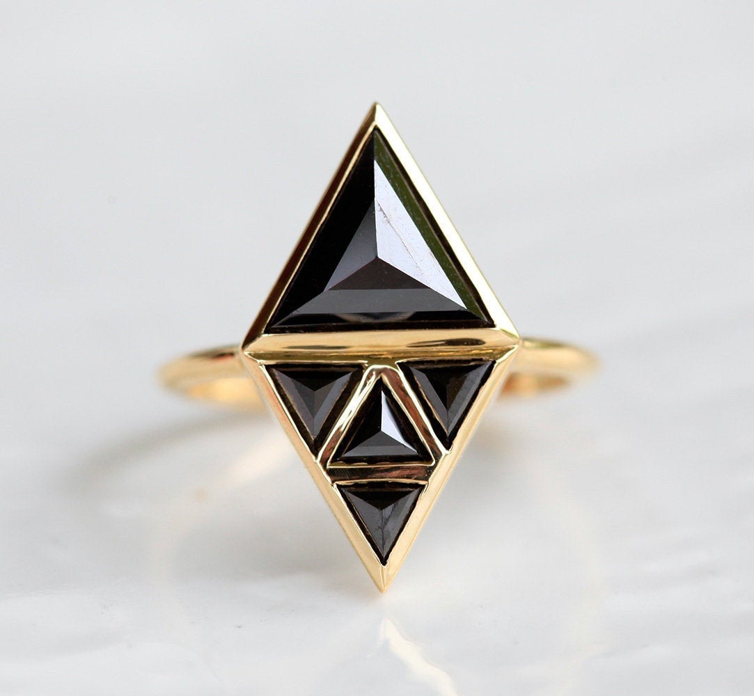 Nina Artdeco Black Diamond Ring-Capucinne