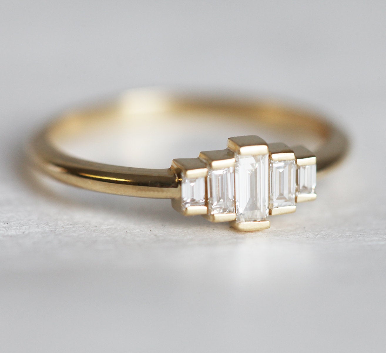 OLIVIA-DIAMANT-RING-Capucinne