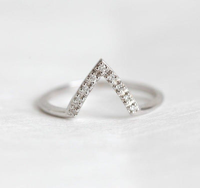 Pavé-Diamantring, Stapelring-Capucinne