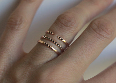 Roségold-Pavé-Ring, Roségold-Ehering-Capucinne