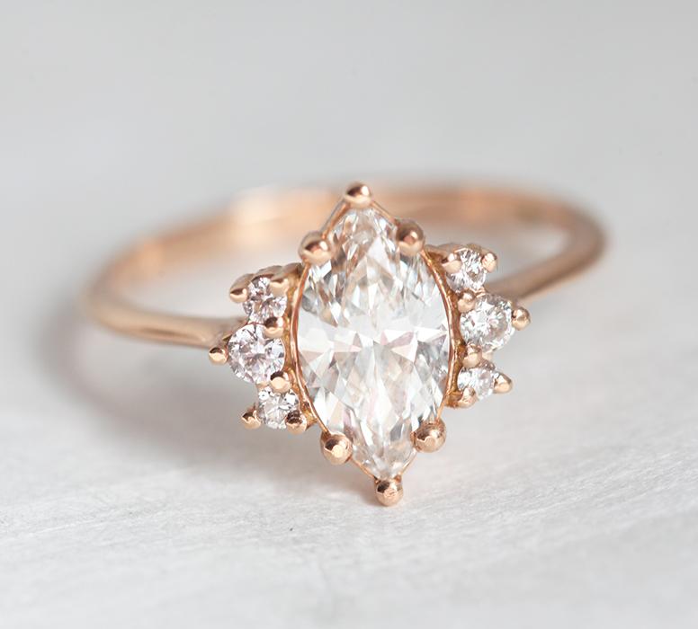 SOPHIA MARQUISE CUT 0,9 KARAT DIAMANTRING-Capucinne