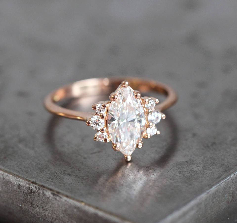 SOPHIA MARQUISE CUT 0,9 KARAT DIAMANTRING-Capucinne