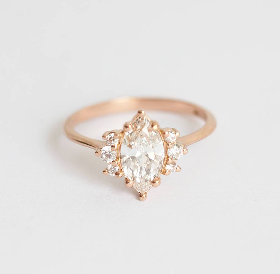 SOPHIA MARQUISE CUT 0,9 KARAT DIAMANTRING-Capucinne