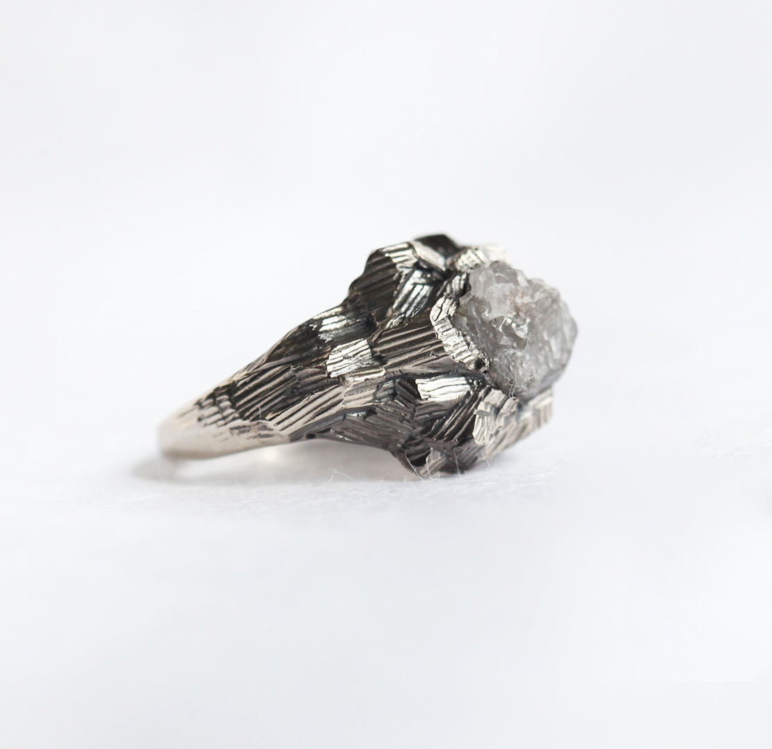 Der Rock-Diamant-Ring-Capucinne