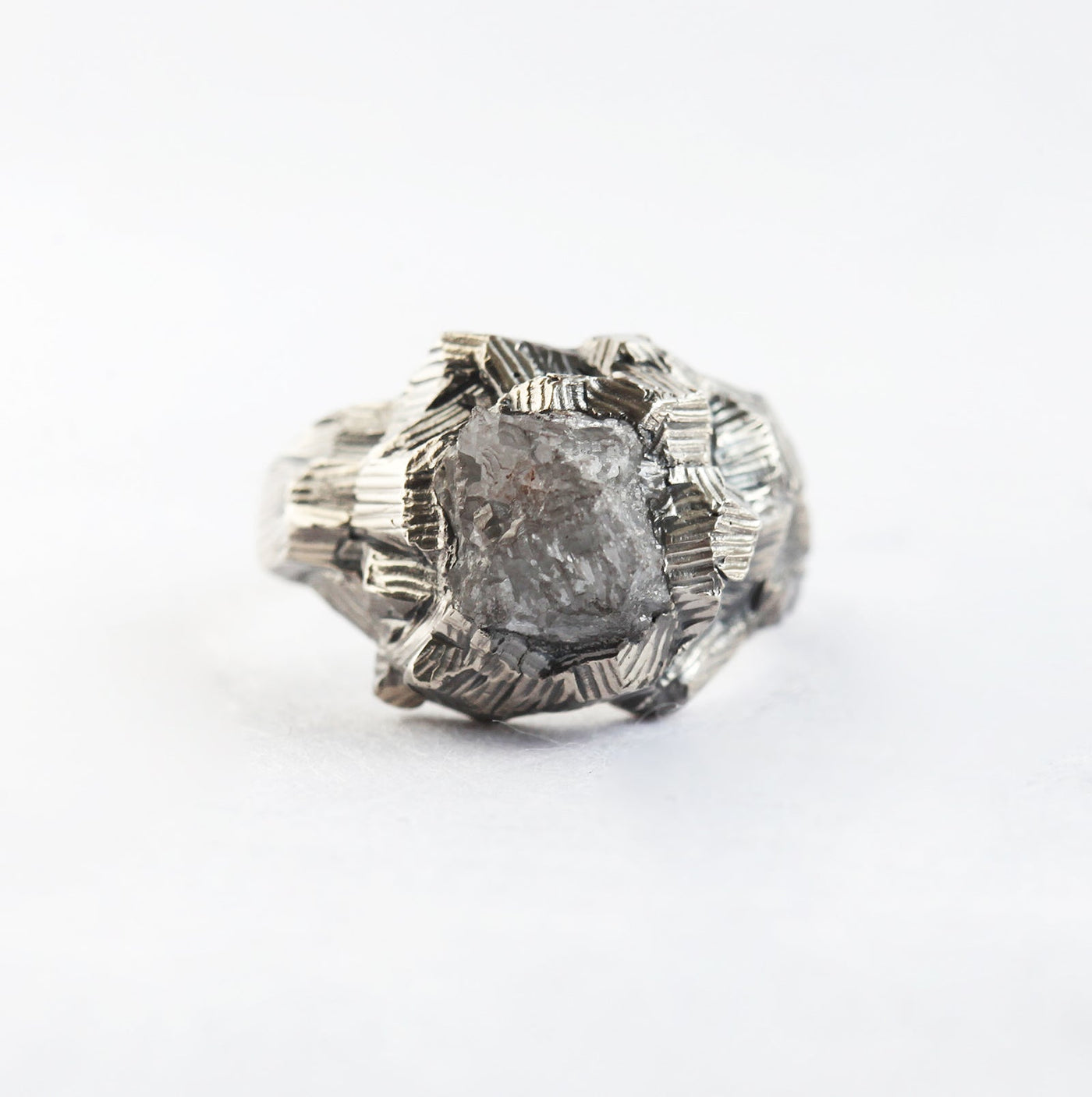 Der Rock-Diamant-Ring-Capucinne